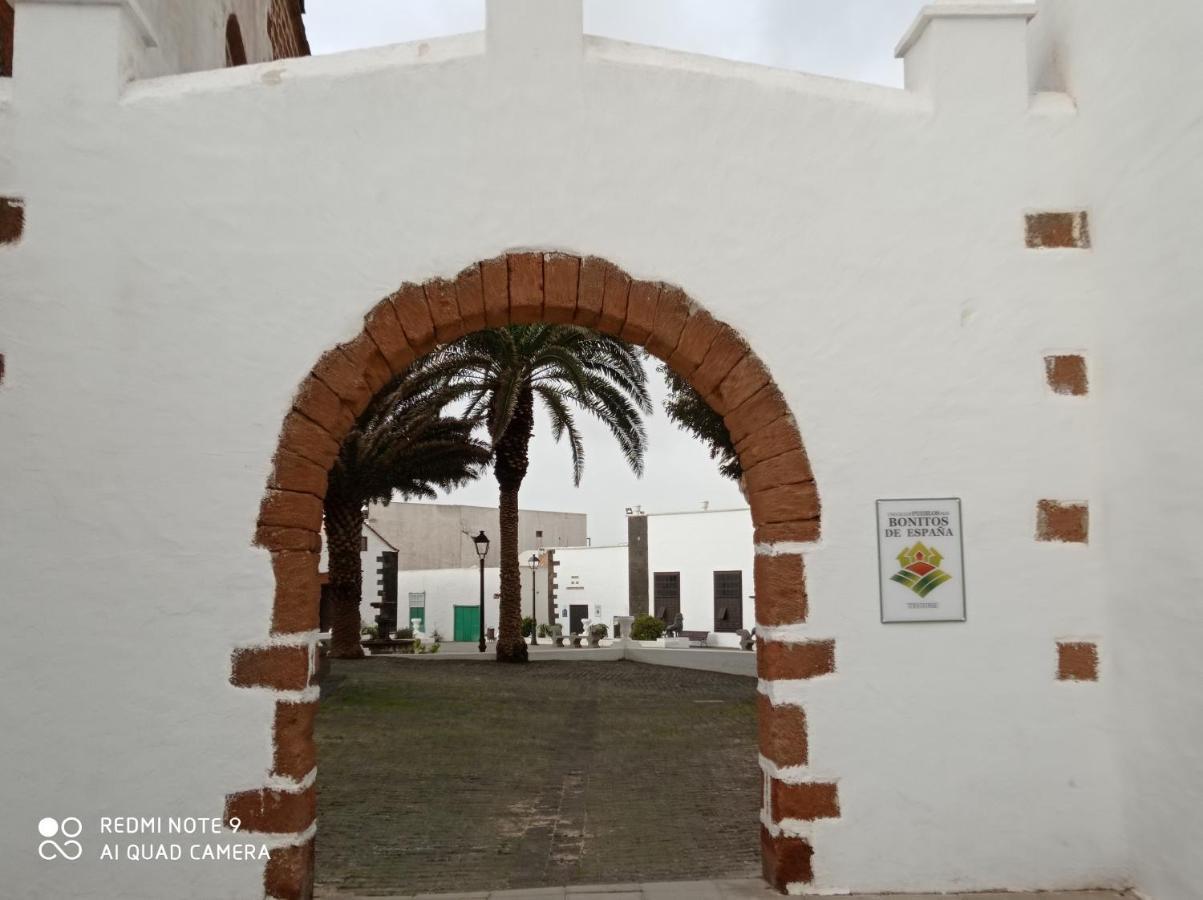 Precioso Apartamento Con Terraza En Teguise Teguise  Extérieur photo